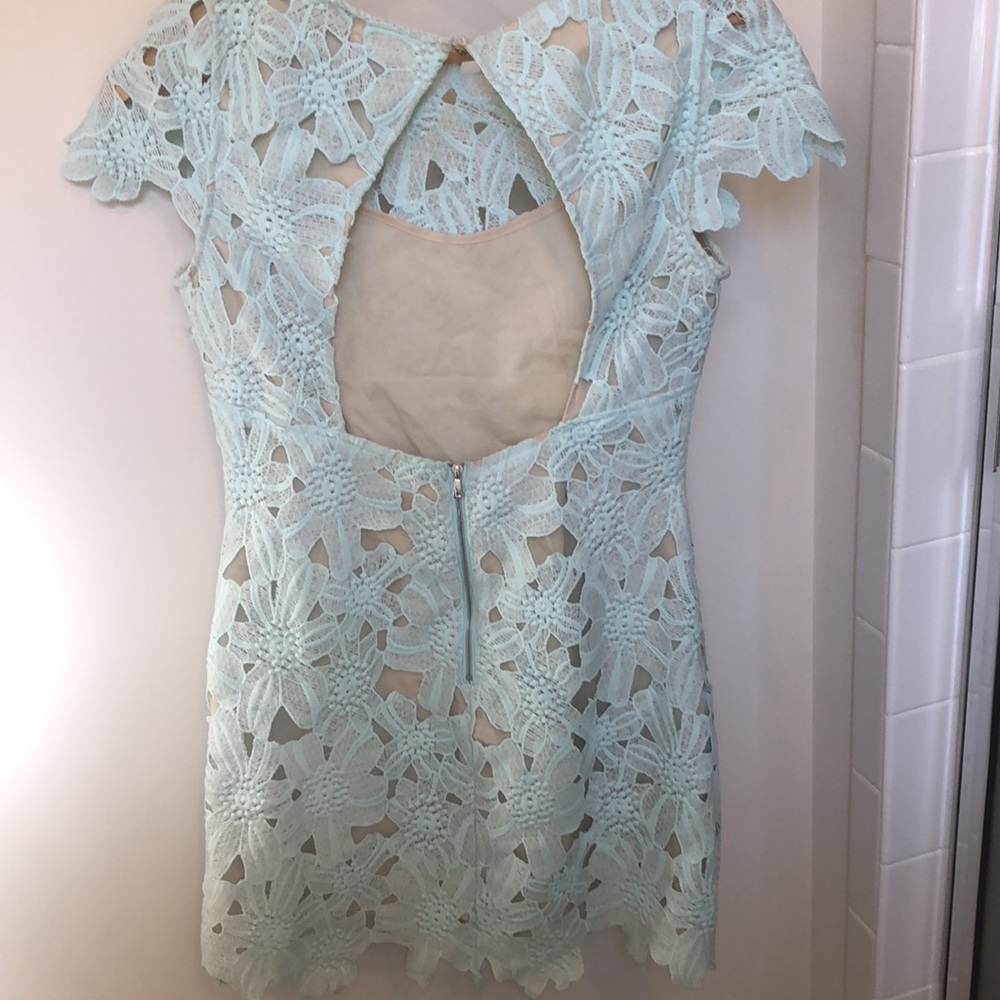 GORGEOUS lace dress